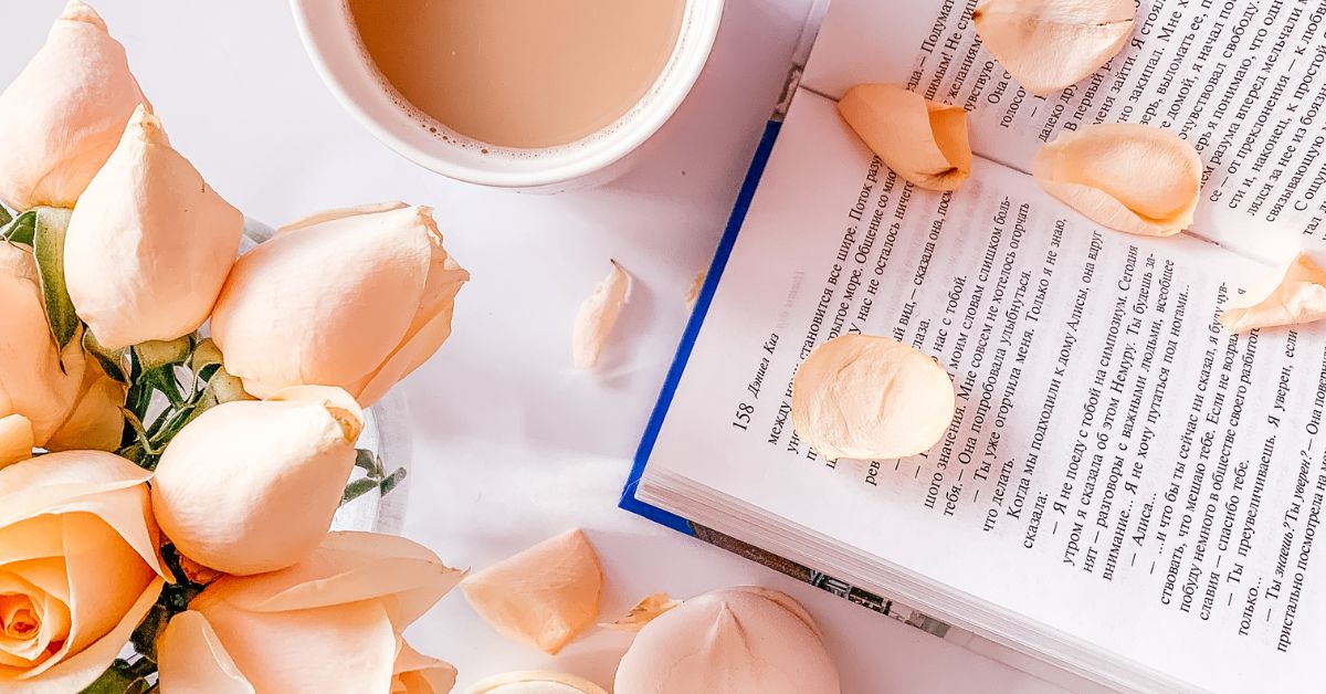 You are currently viewing 8 Romance Books To Make You All Warm & Fuzzy Inside